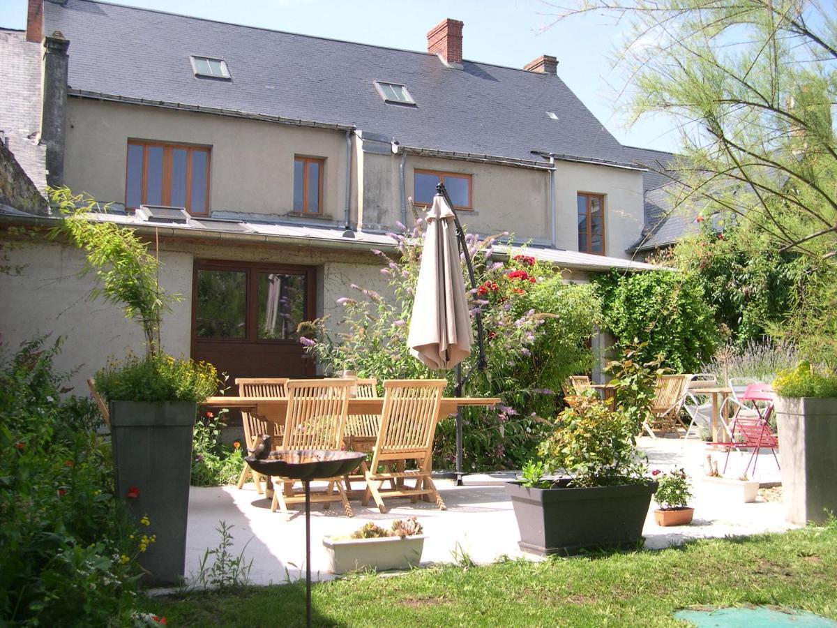 L'Ancien Prieure Acomodação com café da manhã Saint-Jean-de-la-Motte Exterior foto